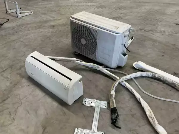 Midea Airco’s 2200W (3x)