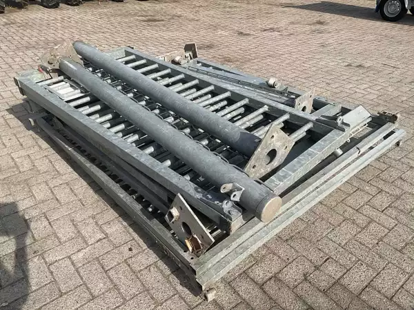 Tuinhek 11m met hekwerk en dubbele poortdelen