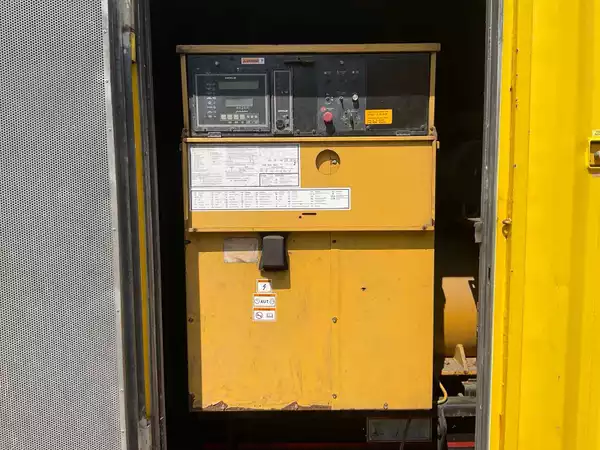 Caterpillar generatoropstelling in container