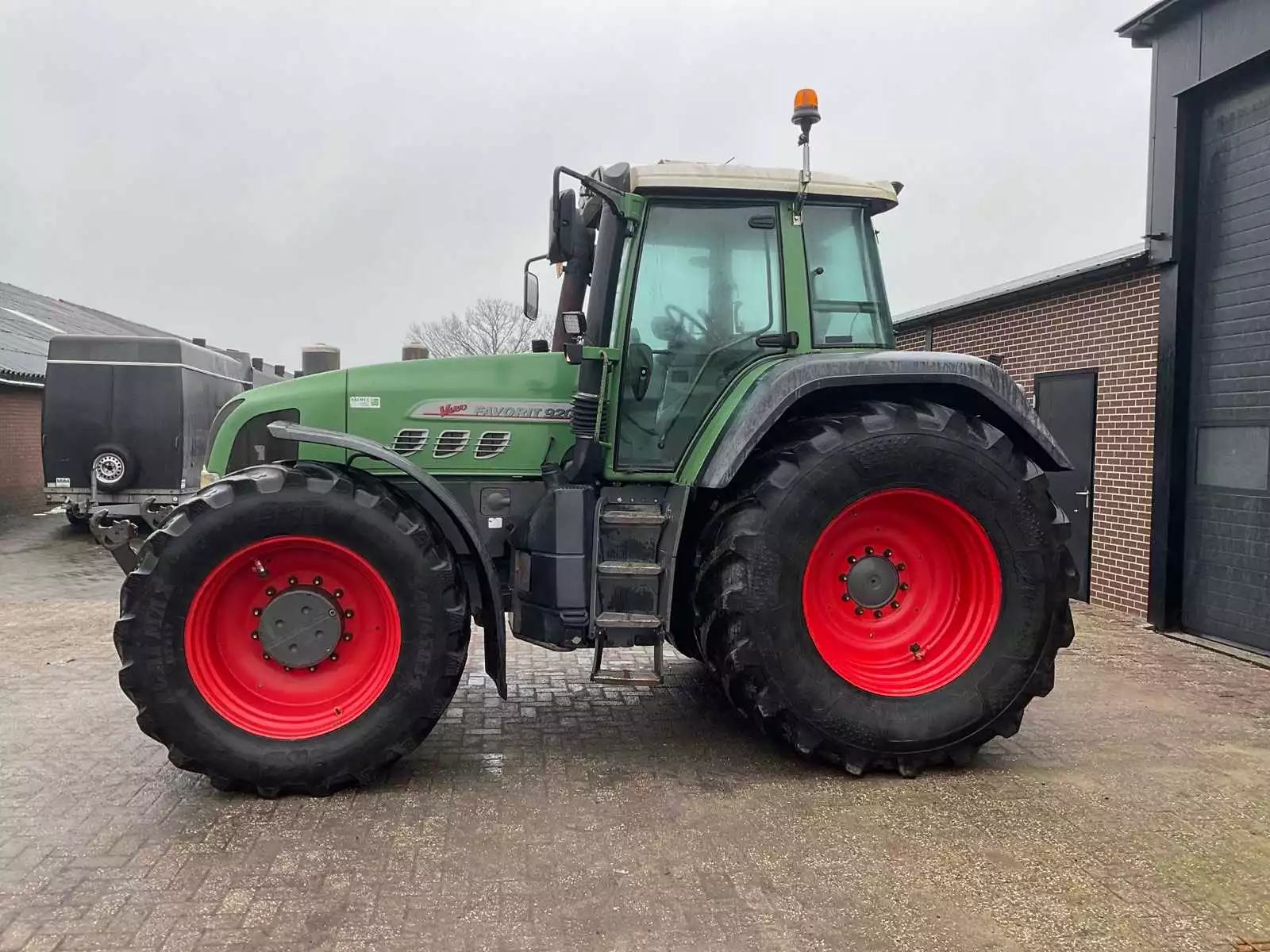Fendt 920 Vario landbouwtractor 4WD (2001), fronthef & uitgebreide hydrauliek