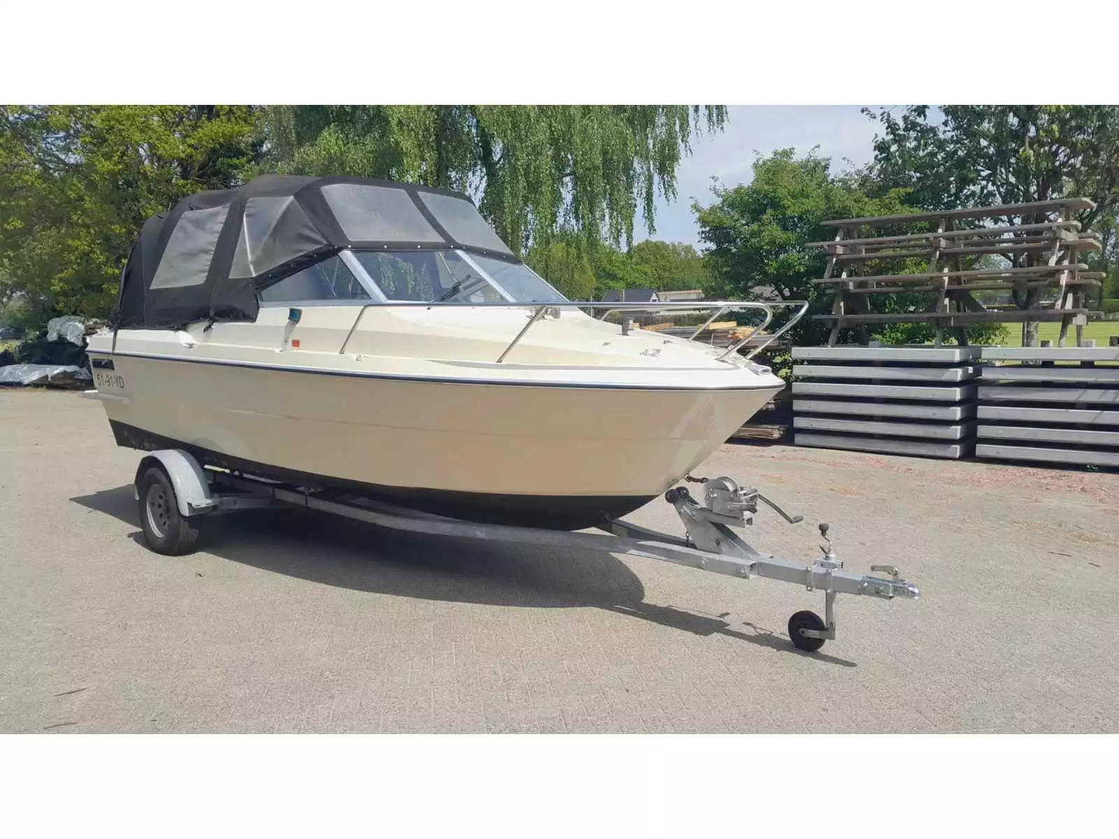 Sealine Conti 19 Sport speedboot 1999 met trailer en Volvo Penta inboard (129 kW)