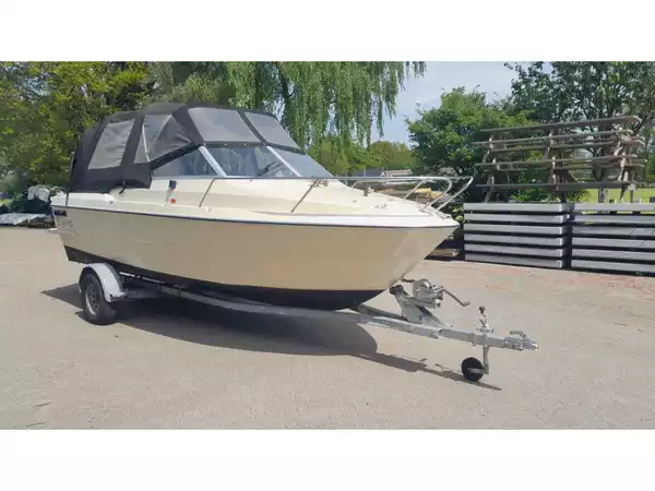 Sealine Conti 19 Sport speedboot 1999 met trailer en Volvo Penta inboard (129 kW)