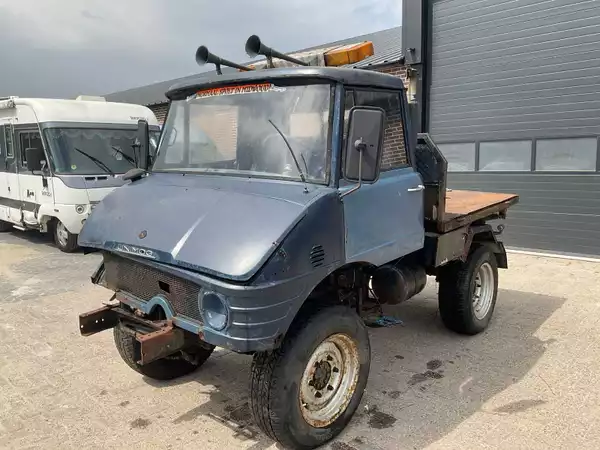 Mercedes-Benz Unimog 1996 diesel met kenteken BG-PT-40