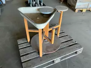 Traditionele klei pottenbakkersschijf met trapschijf