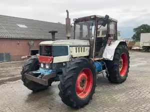 Lamborghini 4WD oldtimer tractor met aftakas en hefinrichting