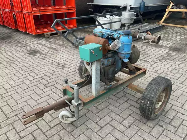 Hatz E89FG-172E pomp met motor