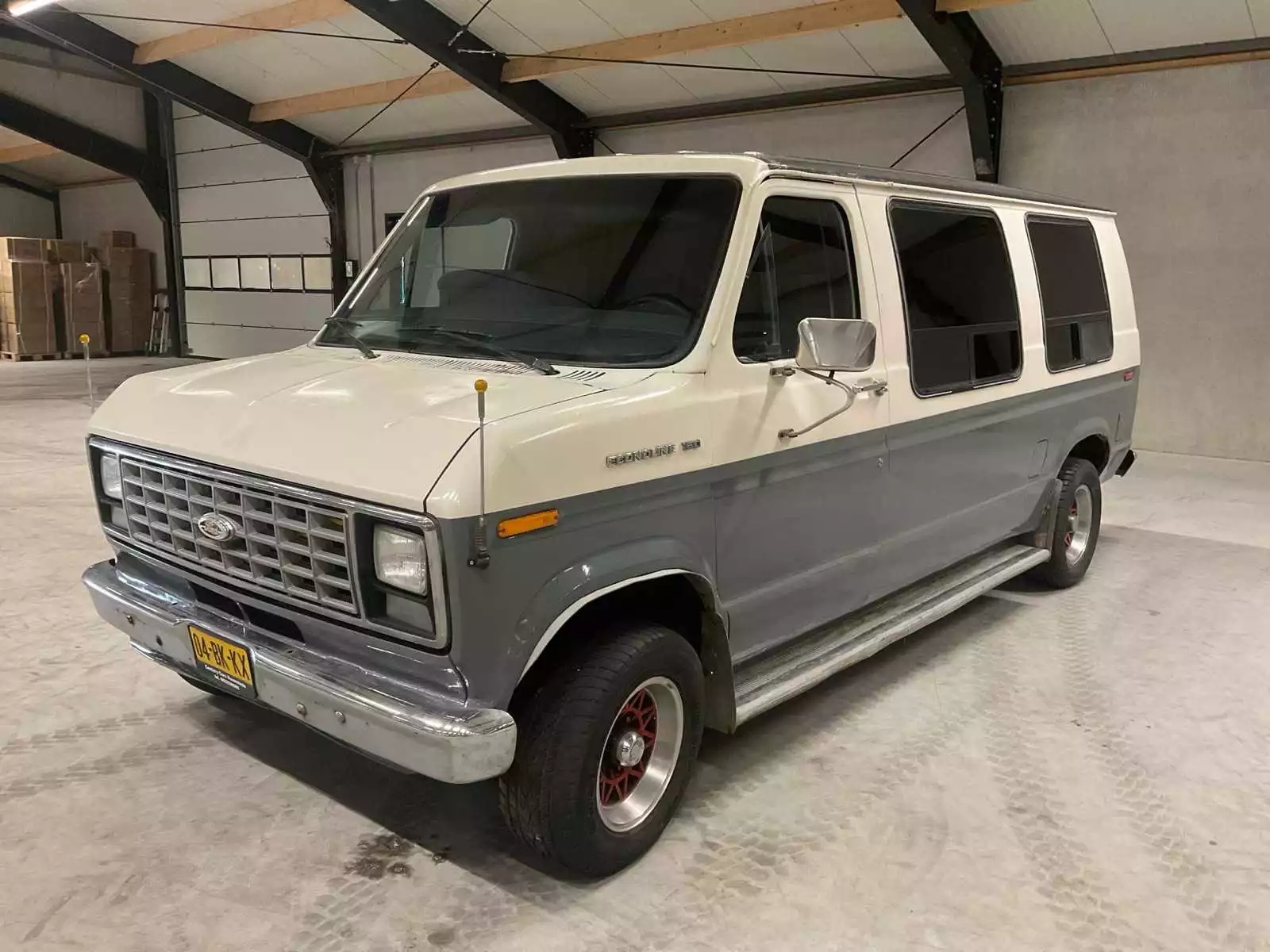 Ford Econoline 150 oldtimer (1987), benzine/gas, 182 pk
