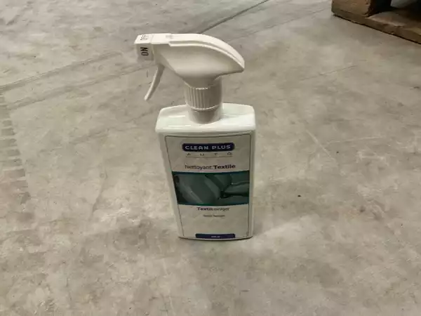 Clean plus Nettoyant textiele – partij van 48 stuks