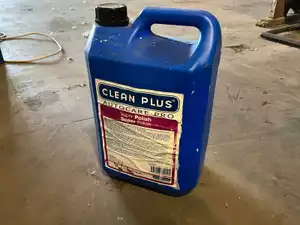 Clean Plus Super Polish schoonmaakmiddel – partij van 9 flessen