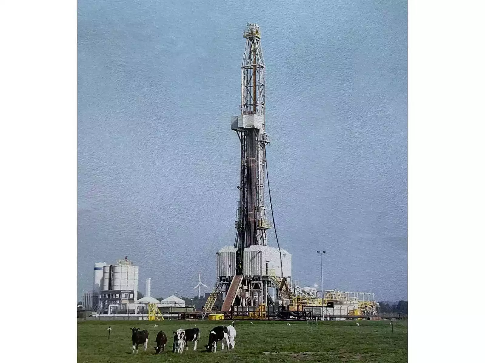 T-61 zware gas- & olieboortoren met 1.500 kW vermogen, boordiepte 457 m