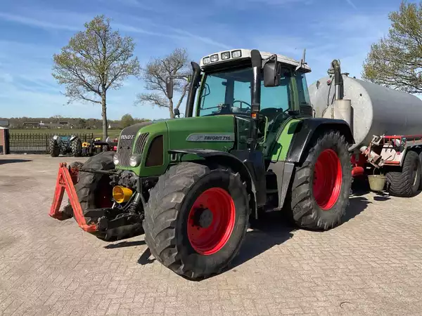 Fendt Favorit 716 Vario (2002) 4x4, 160 pk, fronthef & frontaftakas
