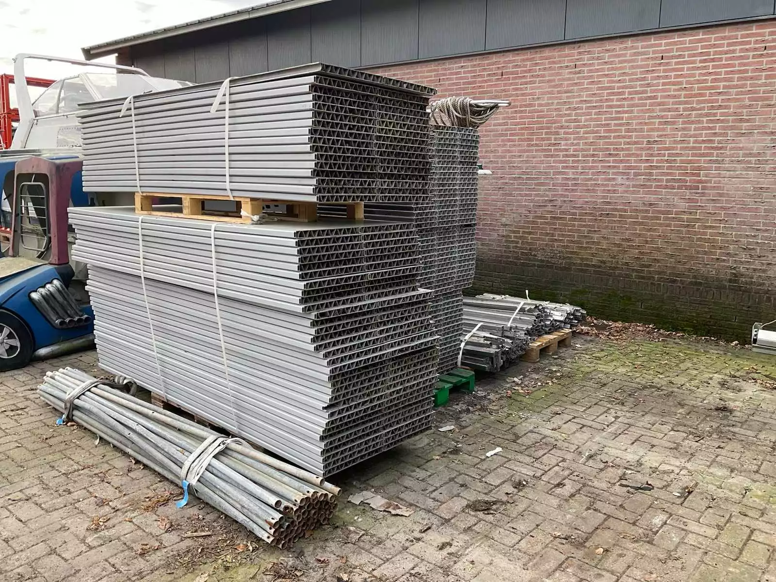 Kunststof/RVS stalinrichting, 2460 x 810 mm