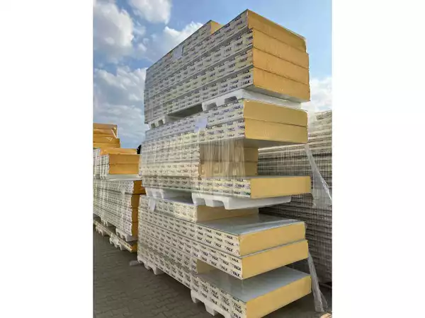 Partij sandwichpanelen KV225 in diverse lengtes