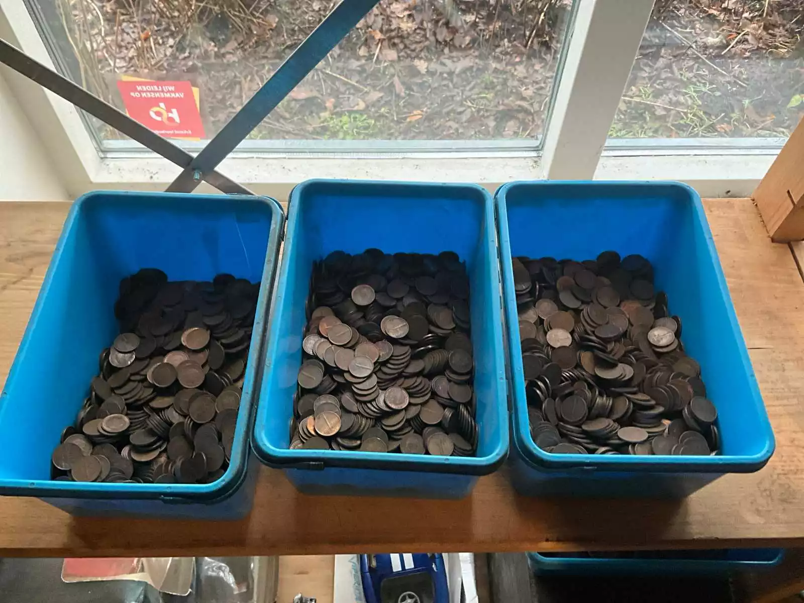 Partij munten – 3 bakken vol centen