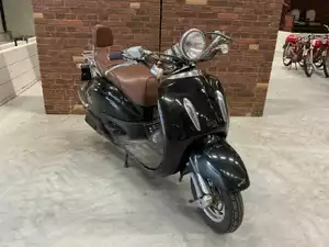 Fosti Grande Retro FT50QTE bromscooter 2012, 45 km/h, 7.767 km