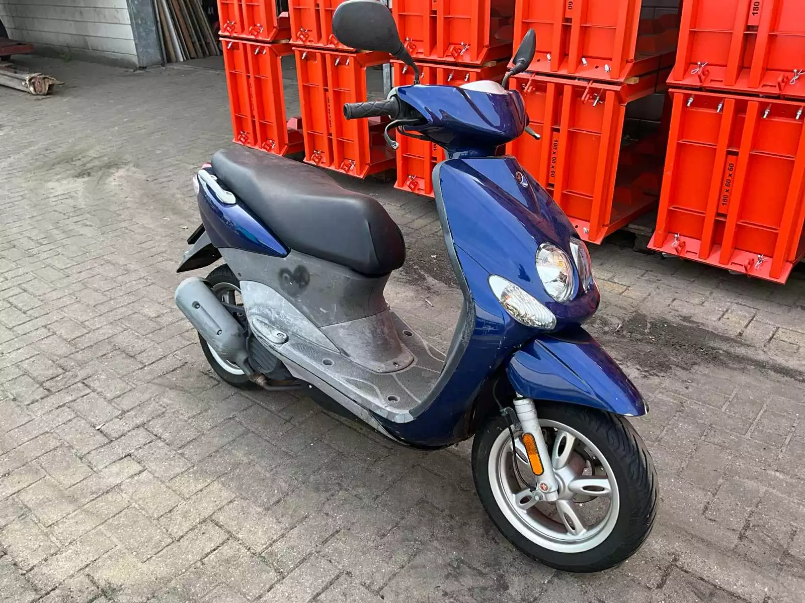 Yamaha Neos benzine scooter met kenteken D630Jh