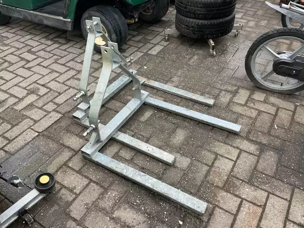 2 palletvorken voor mini tractor