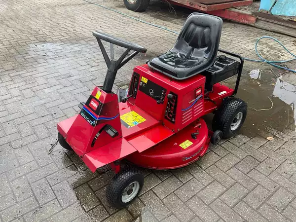 Toro Wheel Horse 12-32 benzine zitgrasmaaier, 75 cm werkbreedte
