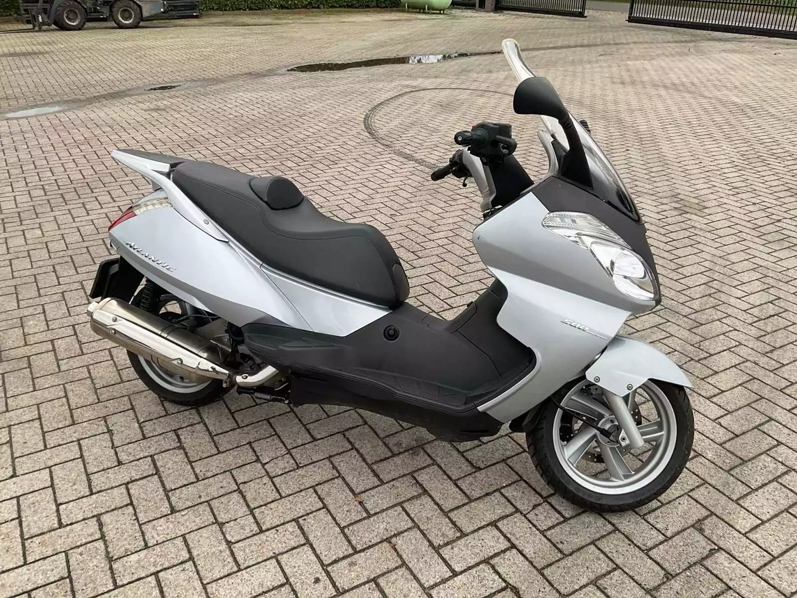 Aprilia Atlantic 500 Sprint scooter (2008) benzine, 5525 km