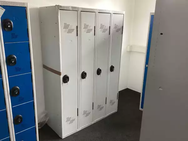 Acial grijze lockerkast met 4 deuren, 180x120x50 cm