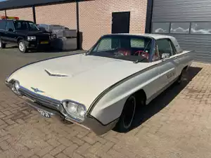 1963 Ford Thunderbird V8, 300 pk, wit, oldtimer sedan